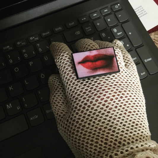 Lips ring handmade from sustainable wood