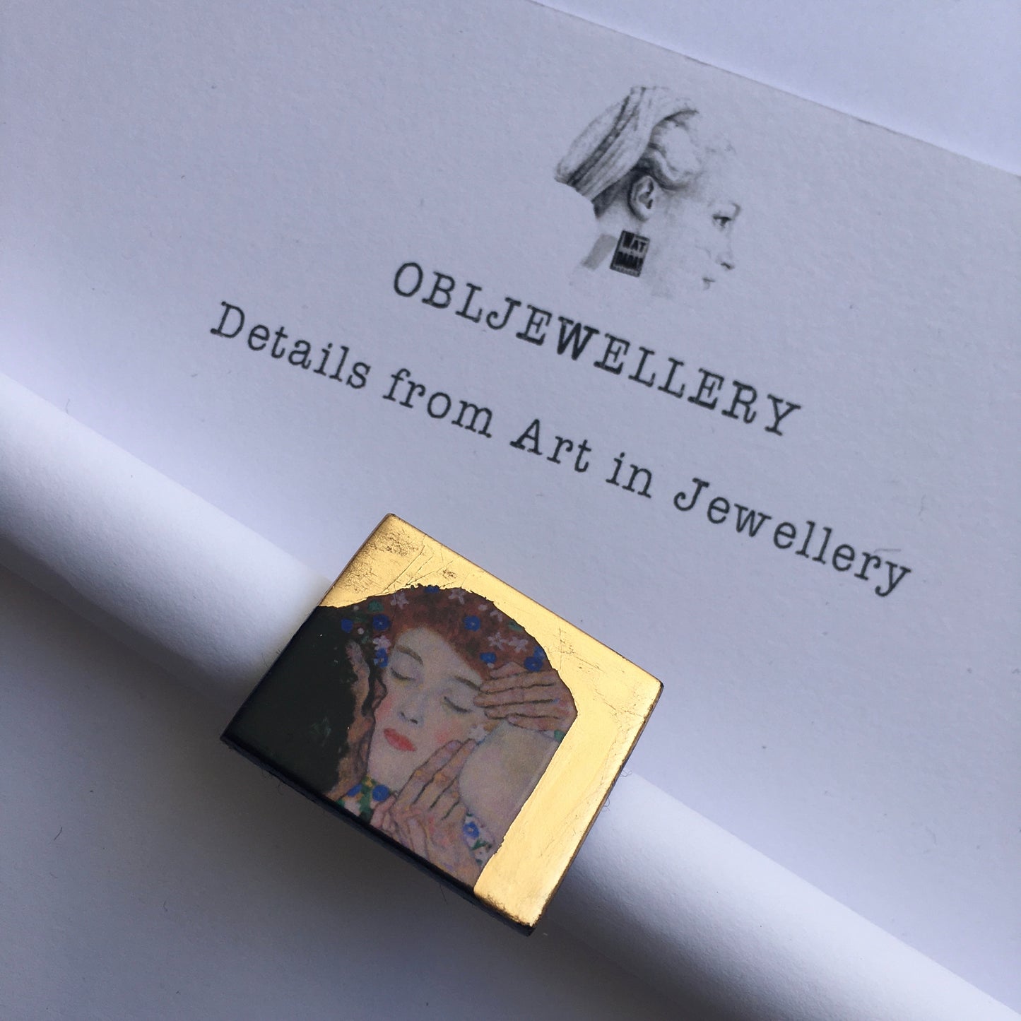 Klimt inspired promise ring. This ring shows a strong message of love with the aesthetic art detail of “The Kiss” painting. The promise is a ring is handmade by Obljewellery
