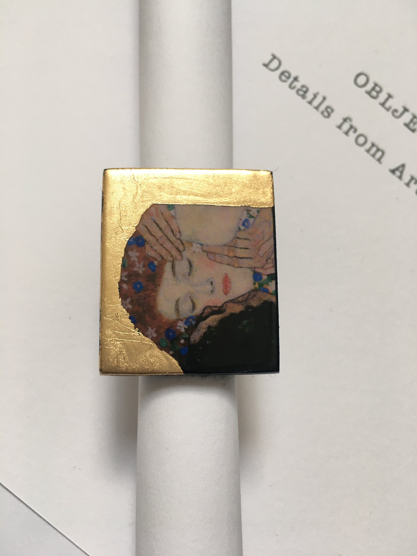 Klimt inspired promise ring. This ring shows a strong message of love with the aesthetic art detail of “The Kiss” painting. The promise is a ring is handmade by Obljewellery