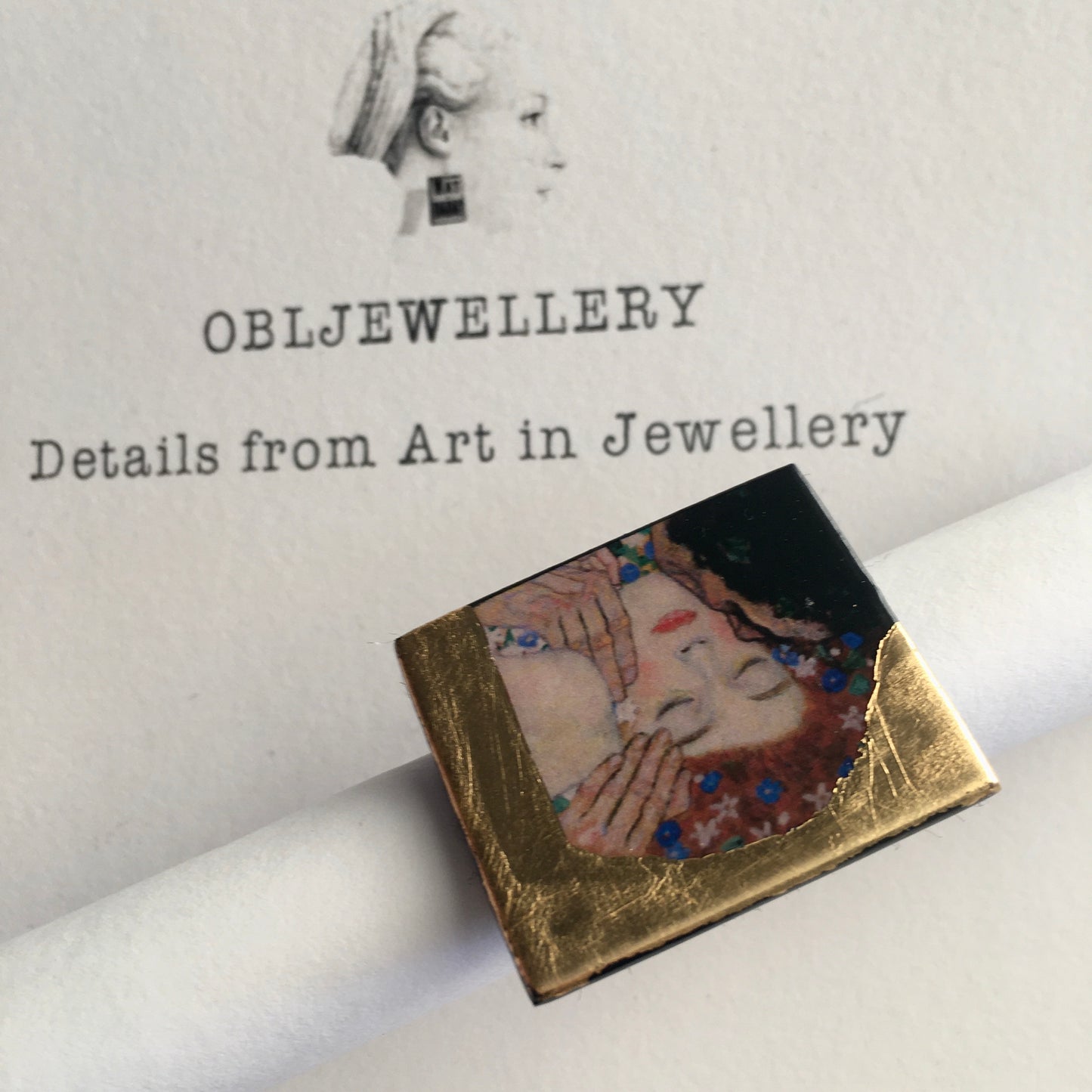 Klimt inspired promise ring. This ring shows a strong message of love with the aesthetic art detail of “The Kiss” painting. The promise is a ring is handmade by Obljewellery
