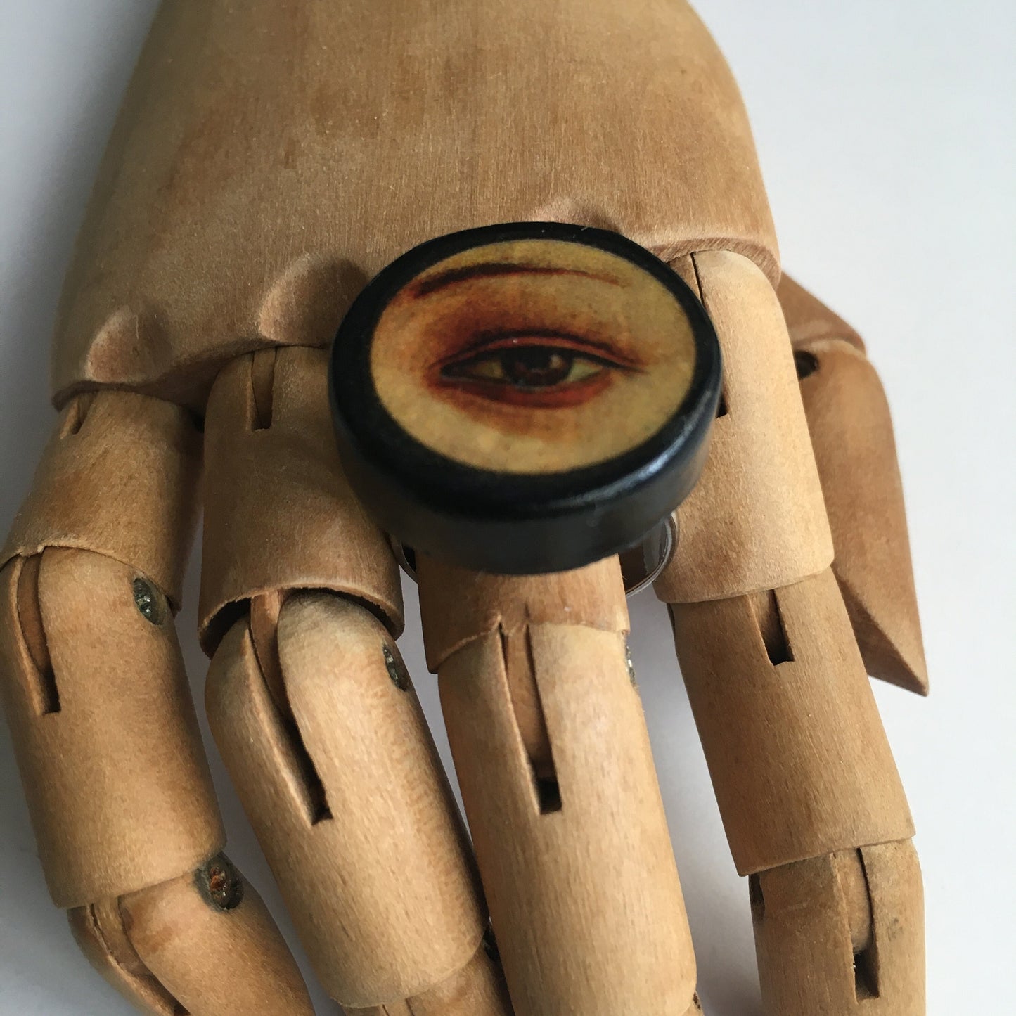 Lover’s eye, wooden ring. Botticelli art image ring. Eccentric gift.