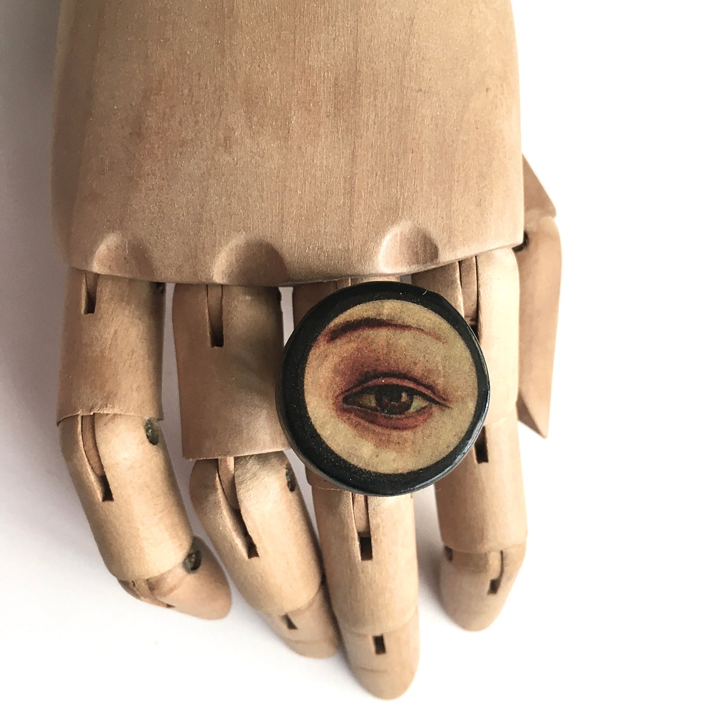 Lover’s eye, wooden ring. Botticelli art image ring. Eccentric gift.