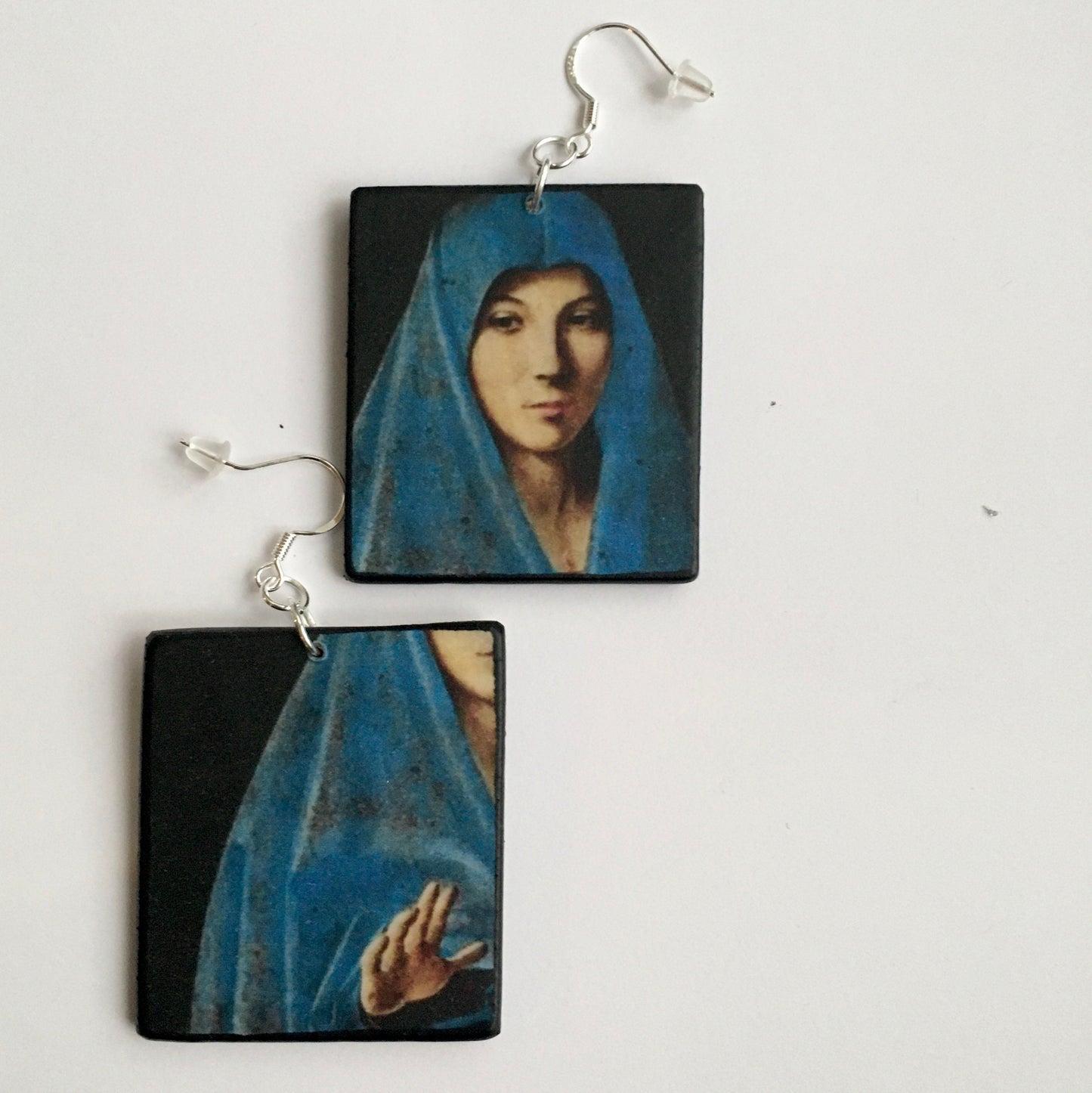 Italian Renaissance art, Antonello da Messina, Annunciata earrings. Madonna with blue veil art detail on top of these aesthetic, mismatched earrings handmade from sustainable wood and sterling silver hooks by Obljewellery.