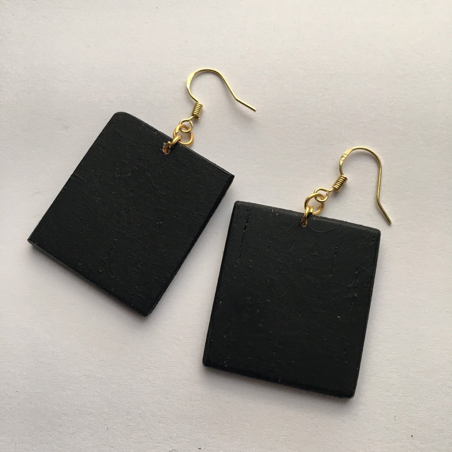 Sensual art earring inspired by Lucas Cranach.