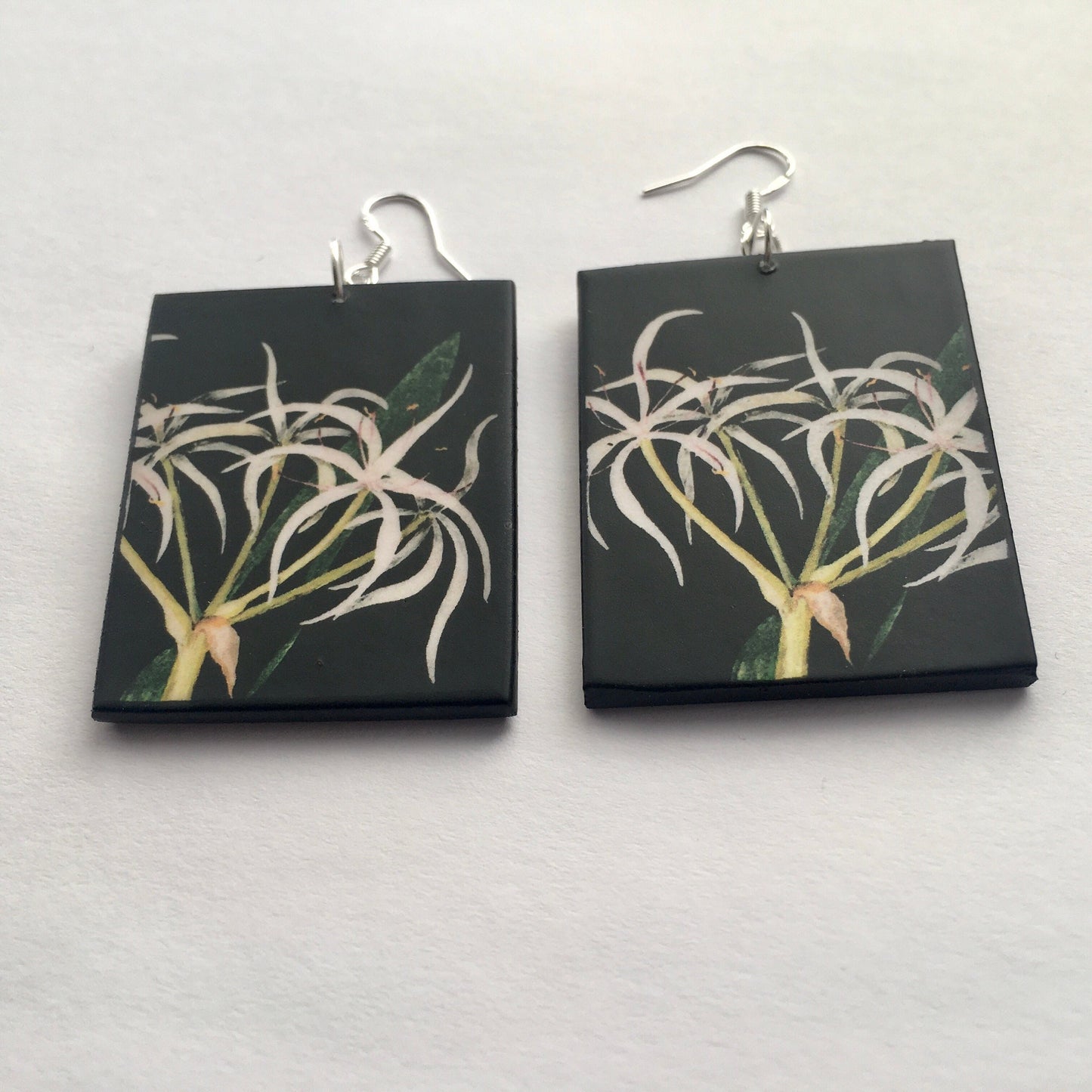 Mary Delany white flowers earrings. Mother day gift