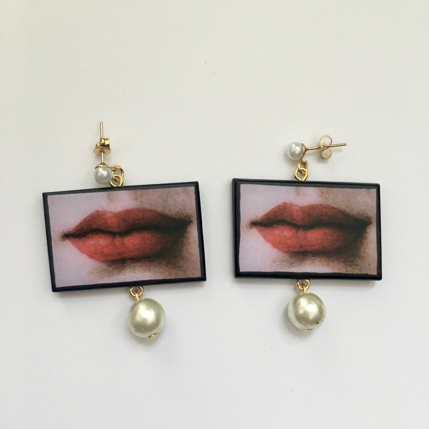 Stud pearls earrings with Lips art detail taken from an Agnolo Bronzino Mannerist painter.