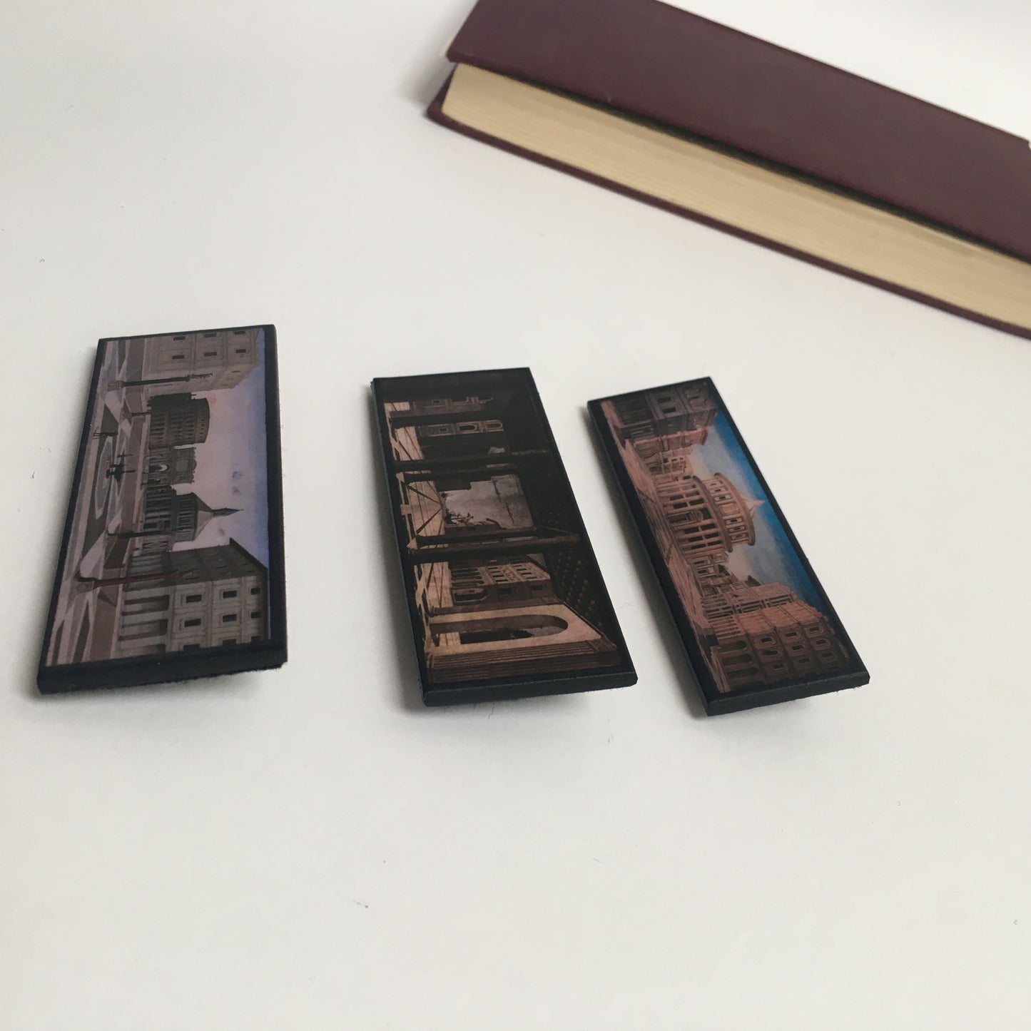 Set of three art brooches “The ideal City” prospectives of Urbino, Berlin and Baltimore. Prospective arqchitectonical paintings from Italian Reinassance. Sustainable, statement brooches handmade from wood by Obljewellery