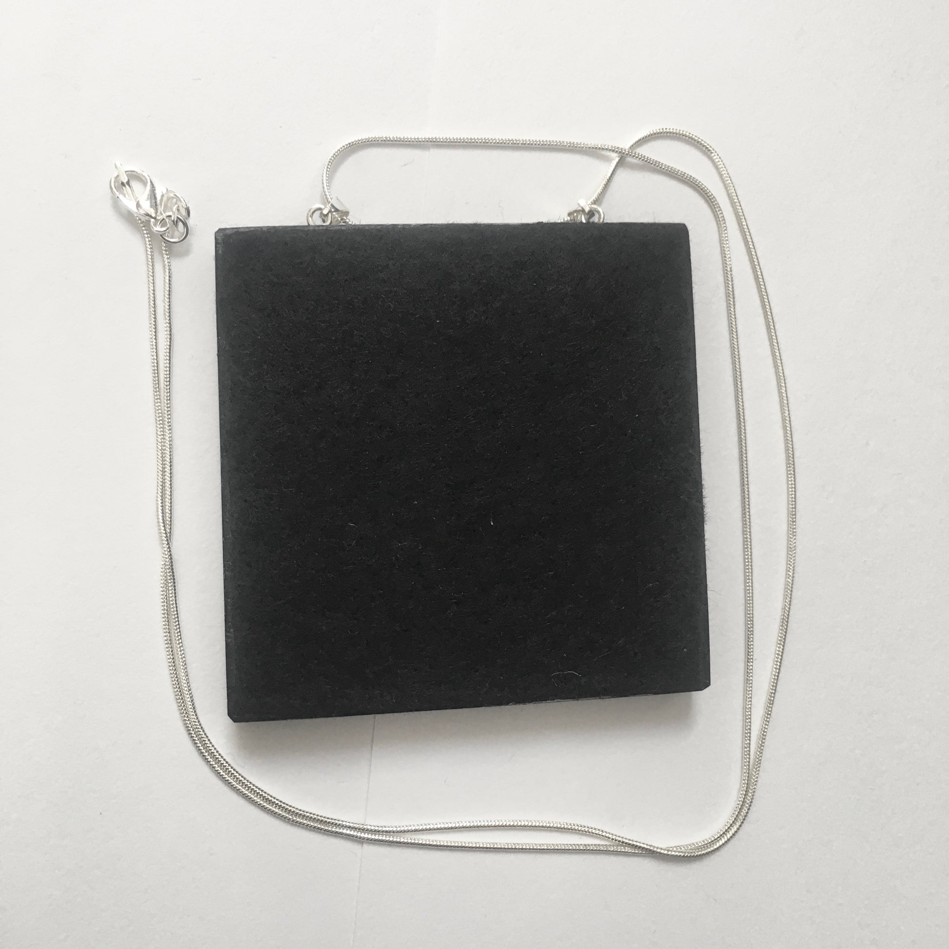 Museum-Inspired Sustainable Necklace Pop eye necklace Obljewellery