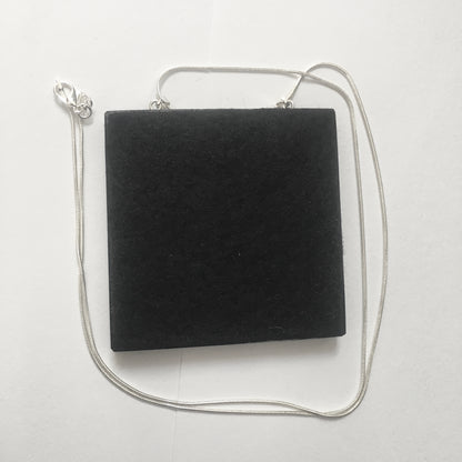 Museum-Inspired Sustainable Necklace Pop eye necklace Obljewellery
