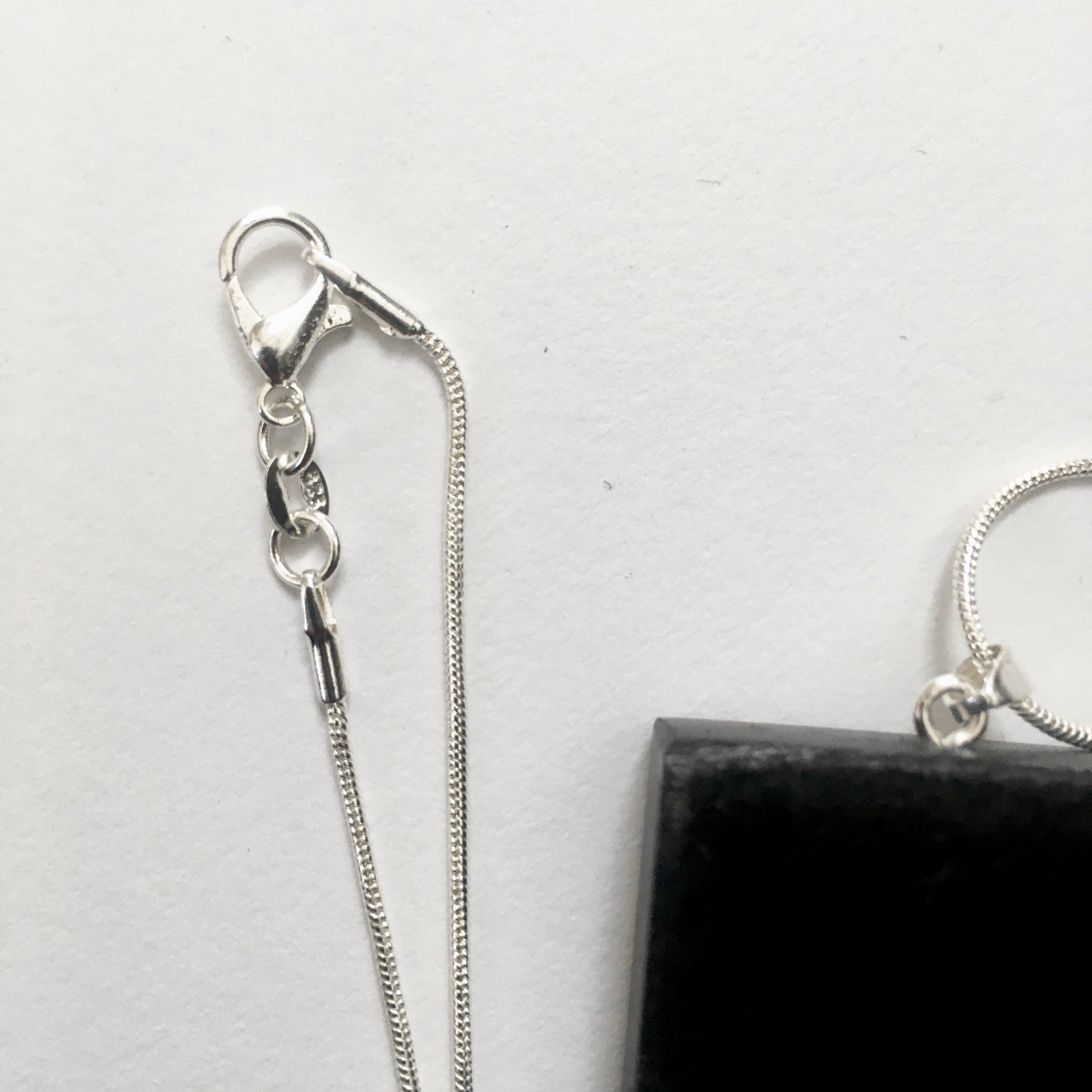 Museum-Inspired Sustainable Necklace Pop eye necklace Obljewellery