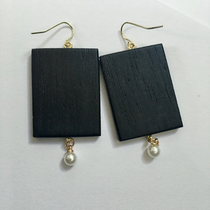 Museum-Inspired Sustainable Earrings Bruegel flower earrings with pearls Obljewellery