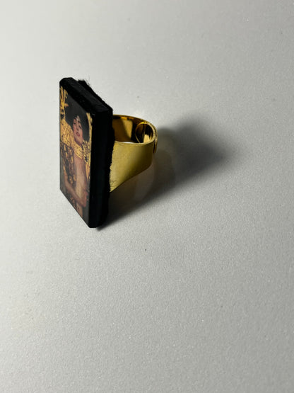 Museum-Inspired Sustainable Rings Judith and the Head of Holofernes, Gustav Klimt wood ring Obljewellery
