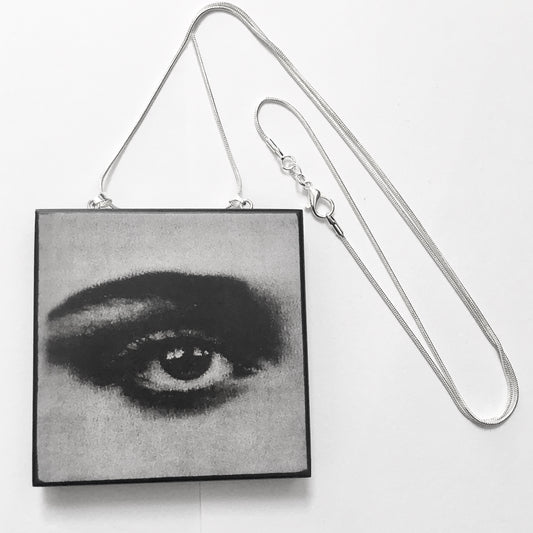 Museum-Inspired Sustainable Necklace Pop eye necklace Obljewellery