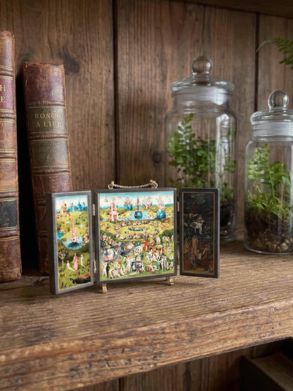 Museum-Inspired Sustainable Necklace The Garden of Earthly Delights: A Wearable 3D Triptych Obljewellery