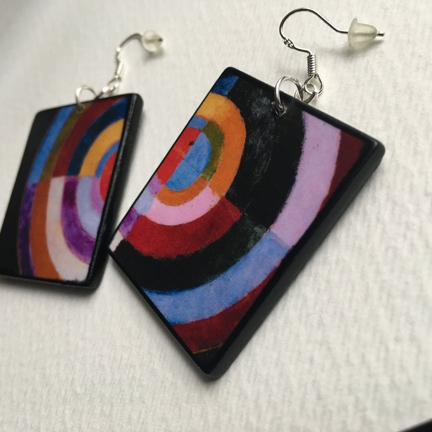 Art earrings by Obljewellery inspired by Robert Delaunay and his painting "Disque Simultane"