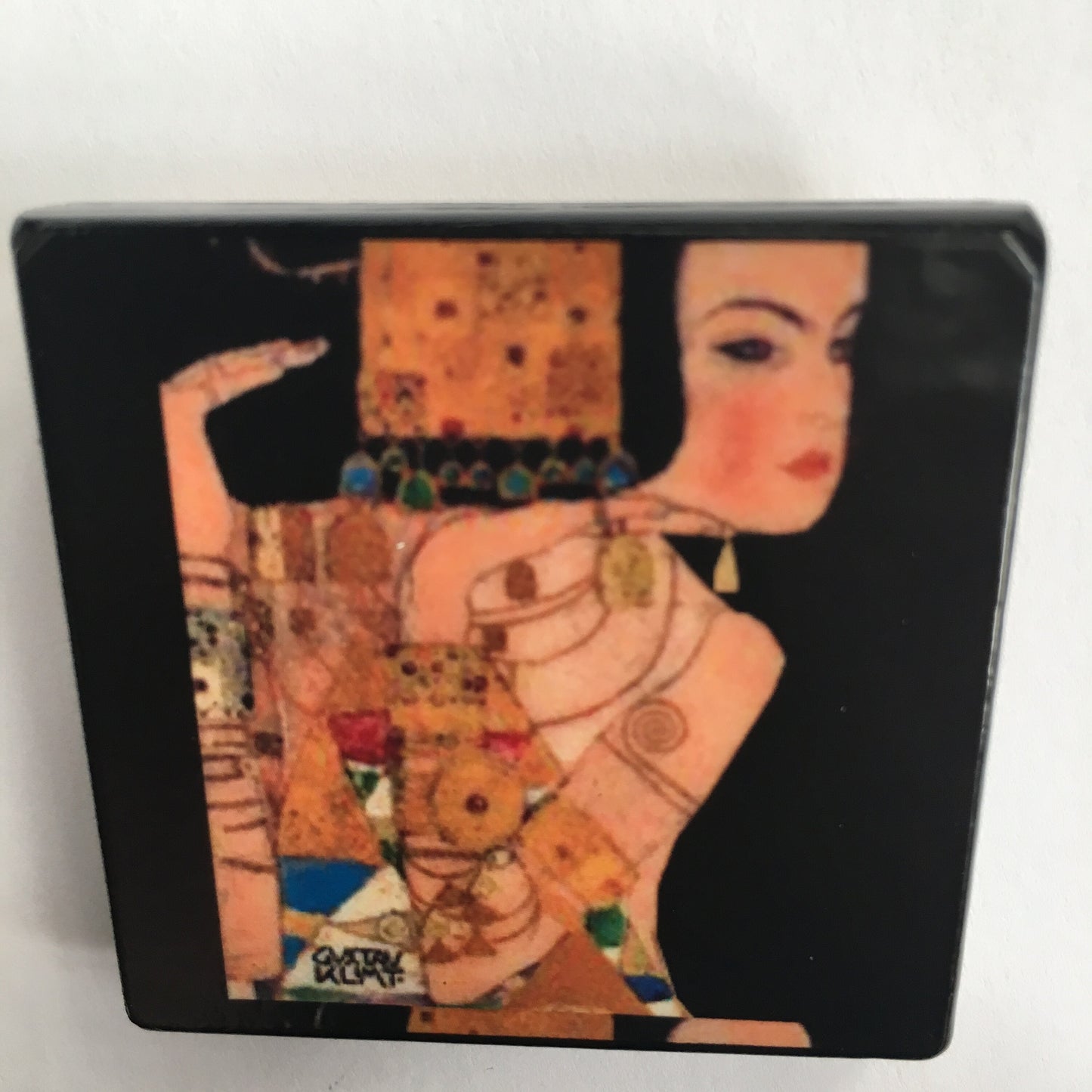 Museum-Inspired Sustainable Brooches Klimt art booch Obljewellery