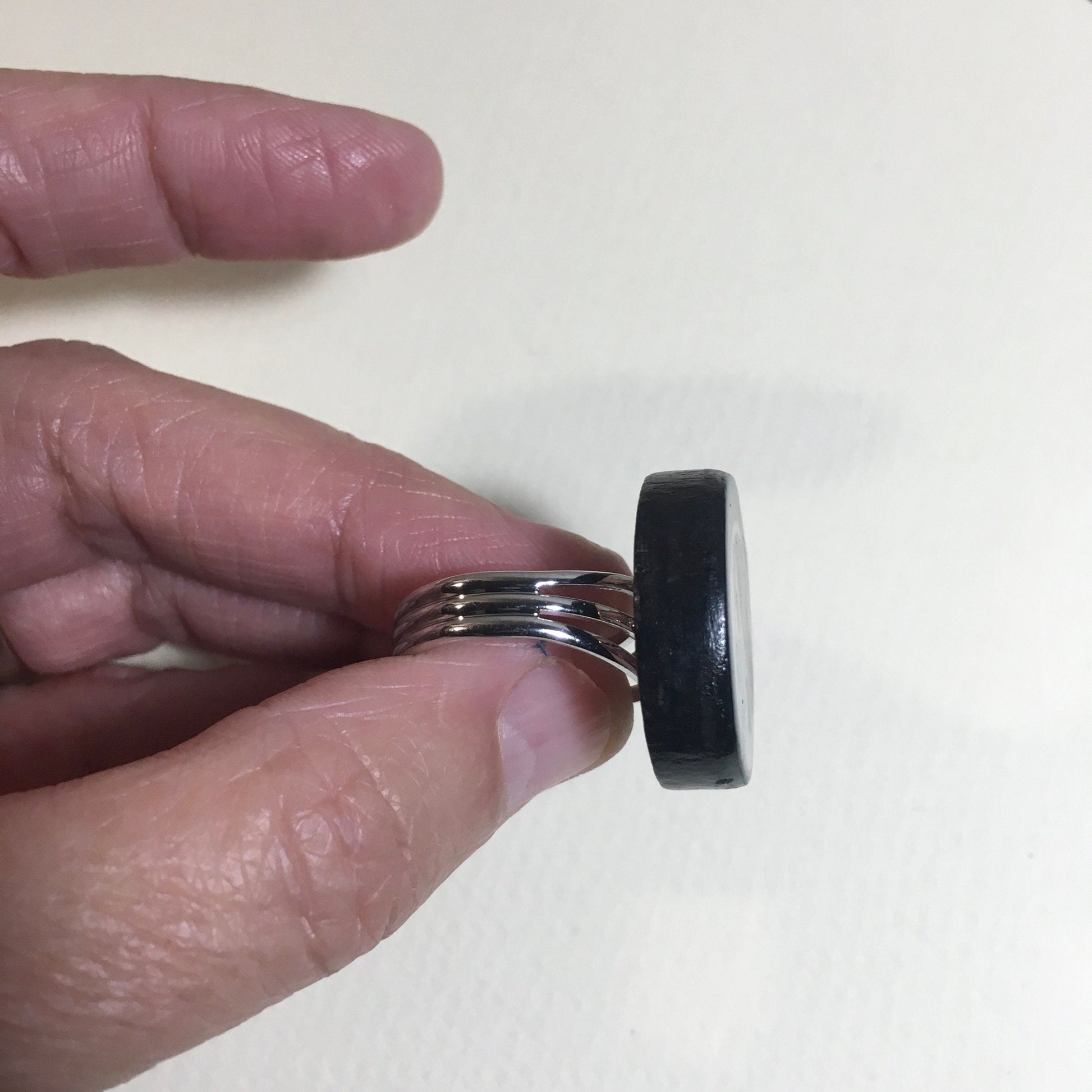 Museum-Inspired Sustainable Rings Virginia Woolf gift. Feminist gift, quirky wooden round ring. Obljewellery