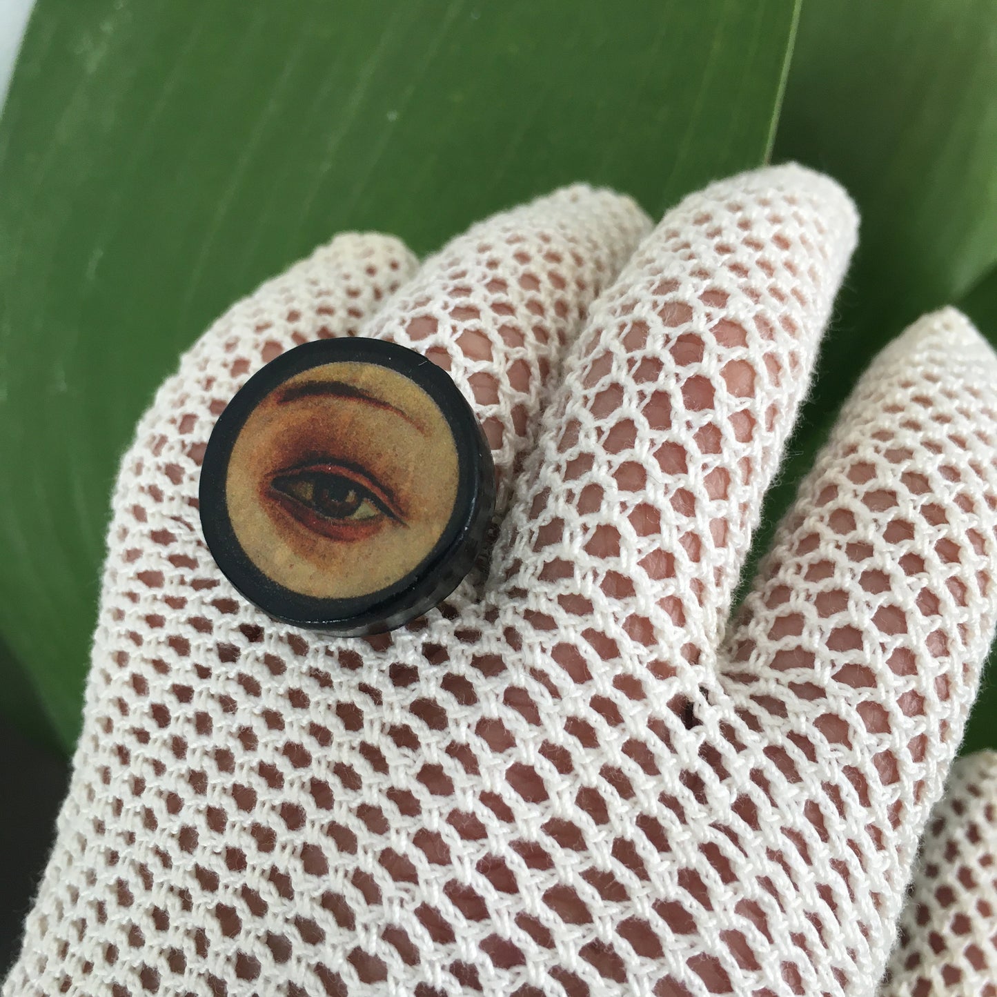 Lover’s eye, wooden ring. Botticelli art image ring. Eccentric gift.