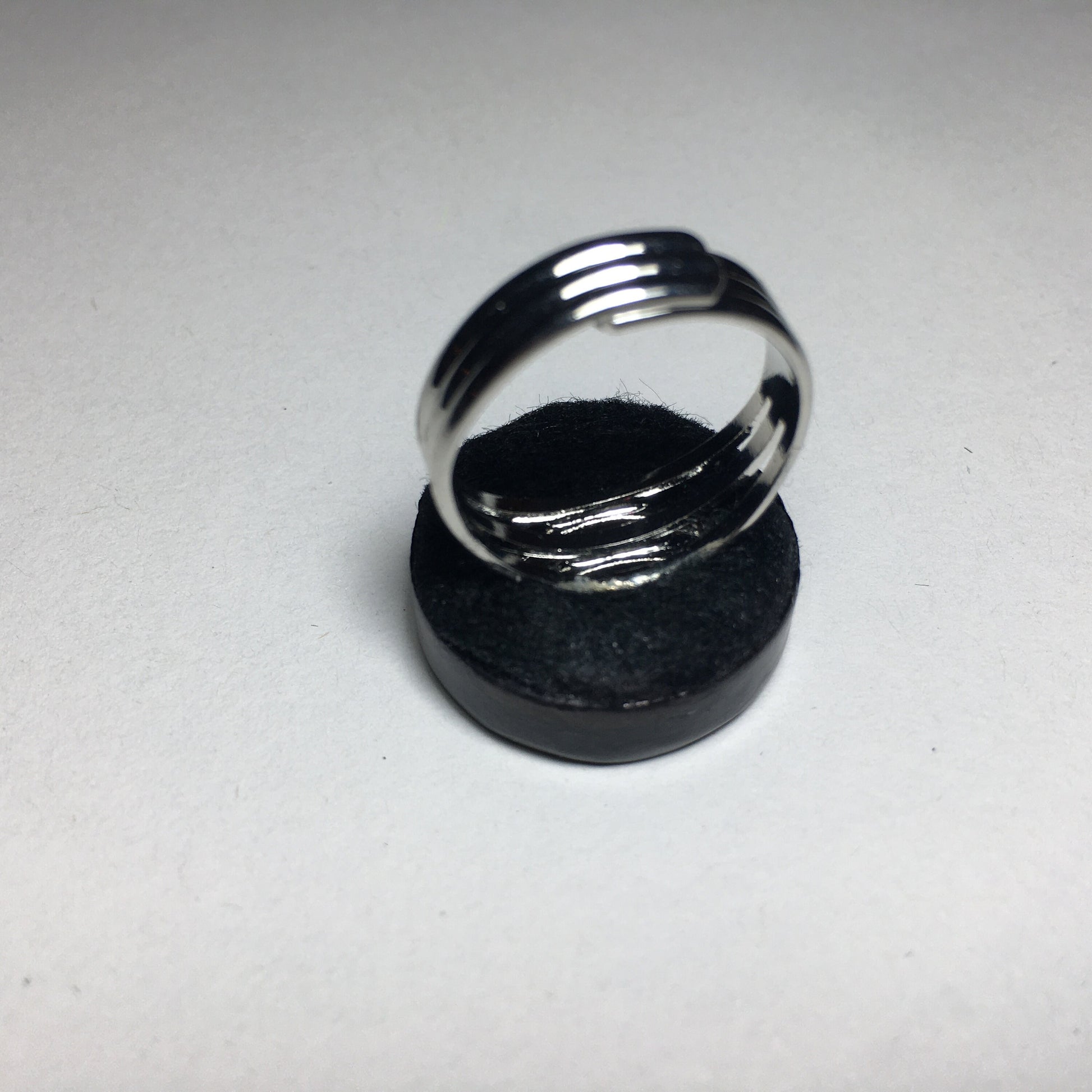 Museum-Inspired Sustainable Rings Robert Delaunay Geometric art wood ring. Quirky big ring. Abstract jewellery. Obljewellery