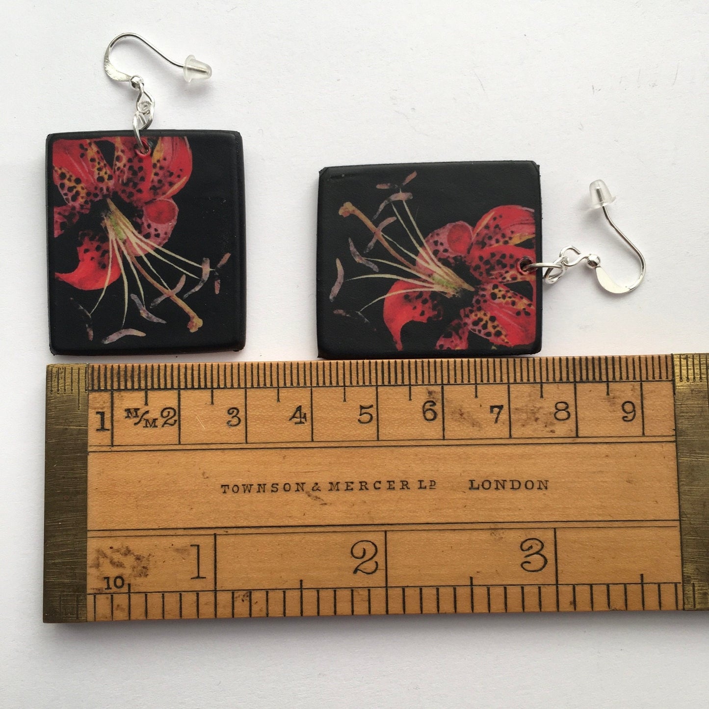 Inspired by Mary Delany  red lily floral art collage Obljewellery handmathe these aesthetic, artsty earrings on sustainable wood and plated silver art earrings. Each  is 3.5 cm x 3 con x2mm.