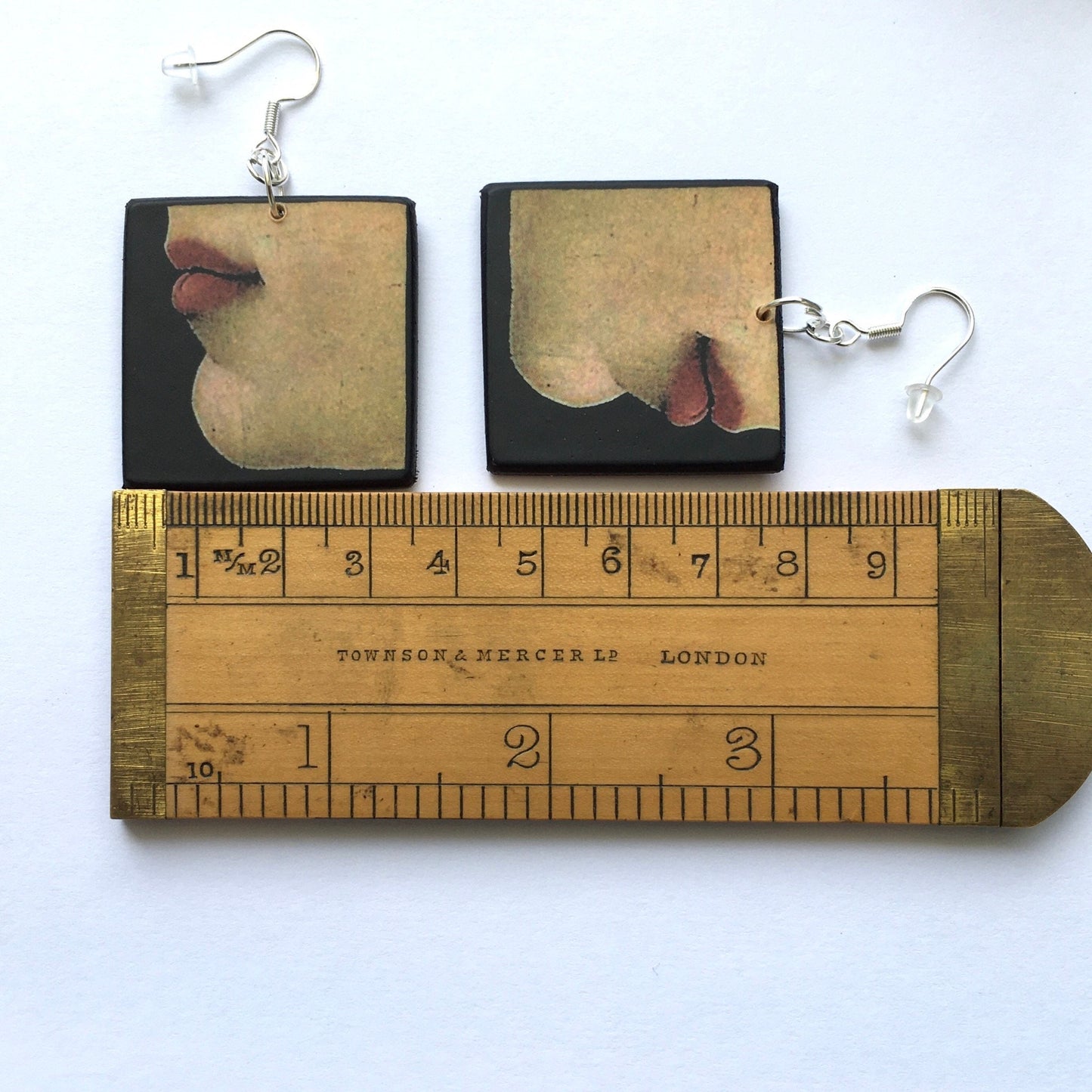 Museum-Inspired Sustainable Earrings Botticelli, lips art detail. Sustainable jewellery gift. Obljewellery