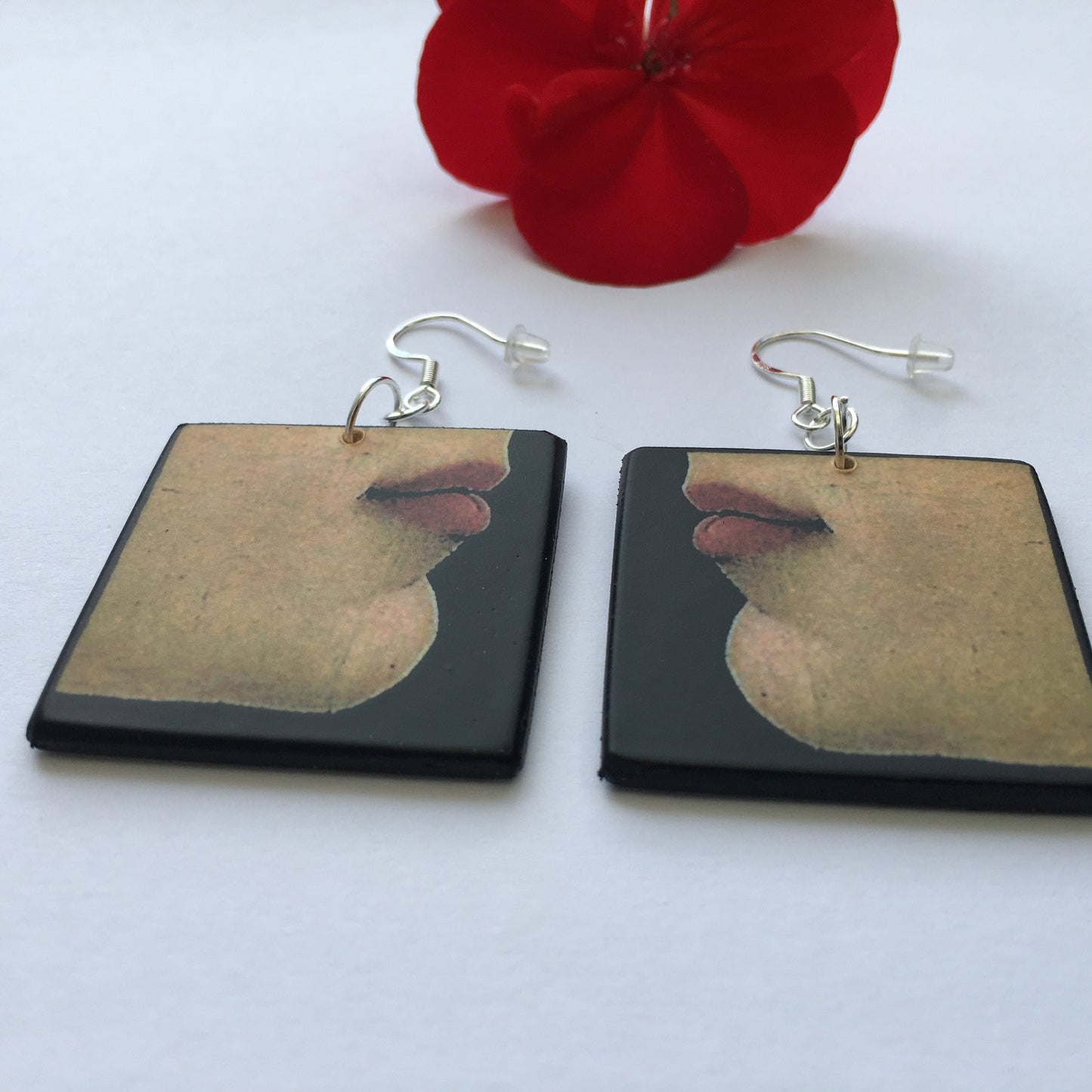 Museum-Inspired Sustainable Earrings Botticelli, lips art detail. Sustainable jewellery gift. Obljewellery