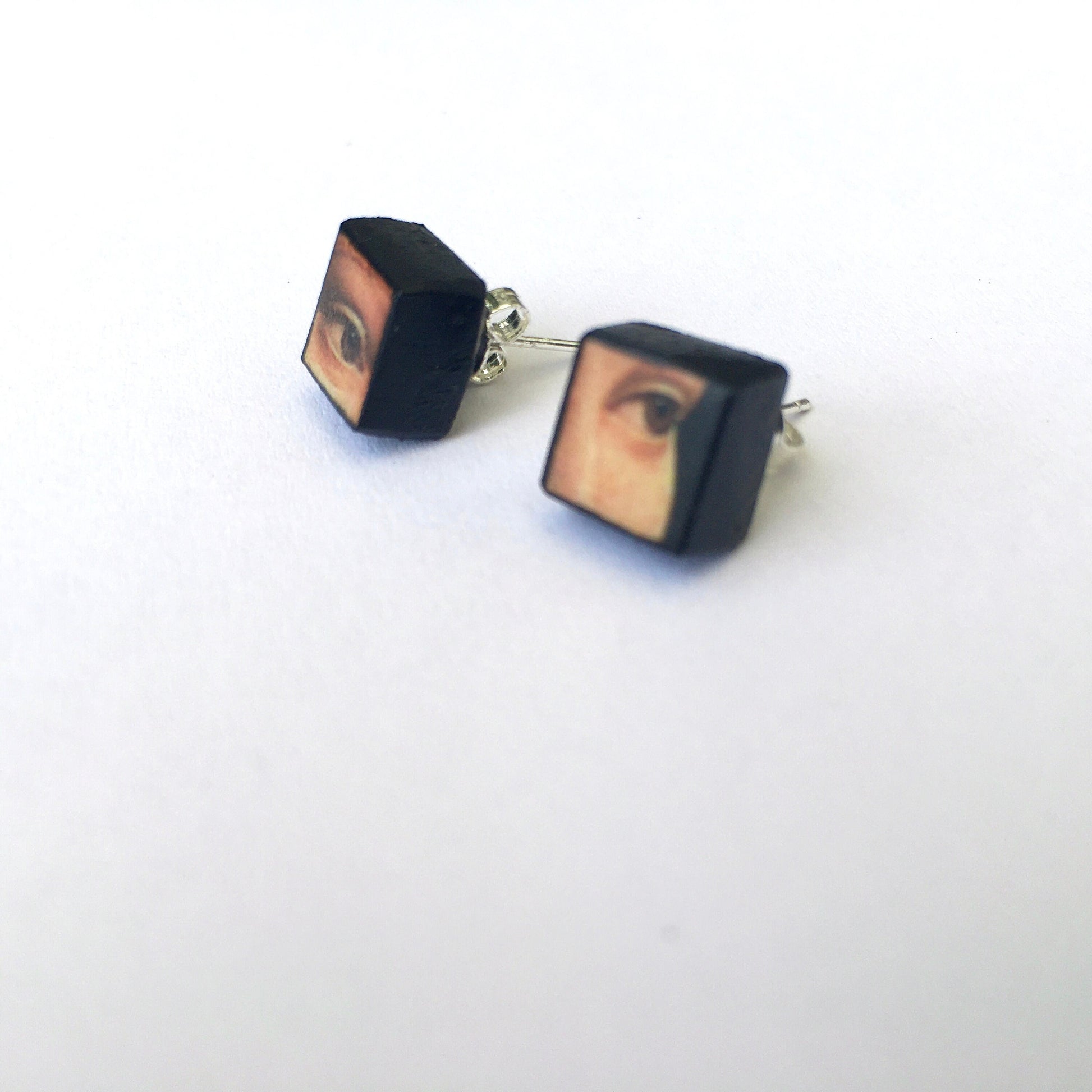 Museum-Inspired Sustainable Earrings Leonardo da Vinci, sterling silver and wood earrings. Obljewellery
