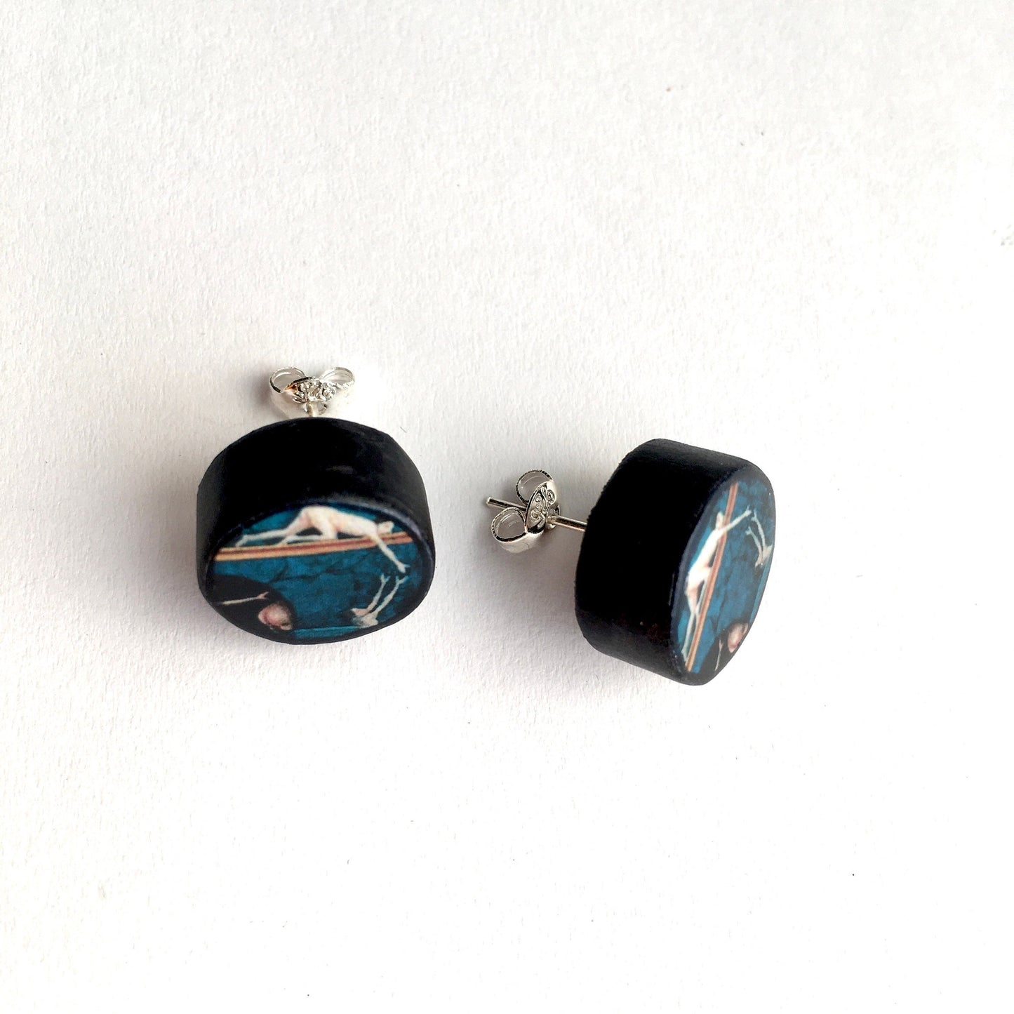Museum-Inspired Sustainable Earrings Hieronymus Bosch, stud art earrings. Unisex, artsy gift. Obljewellery