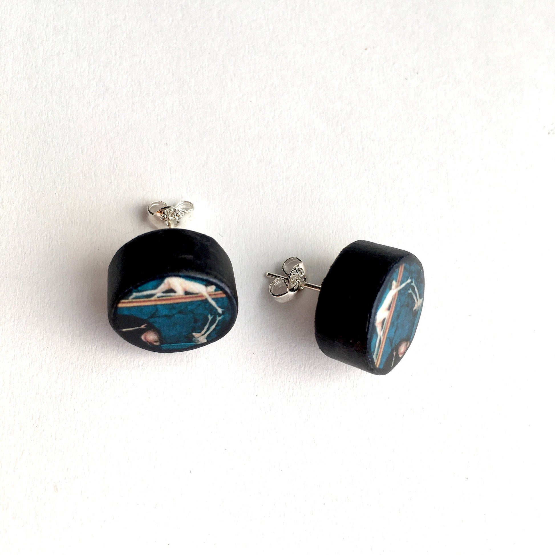 Museum-Inspired Sustainable Earrings Hieronymus Bosch, stud art earrings. Unisex, artsy gift. Obljewellery