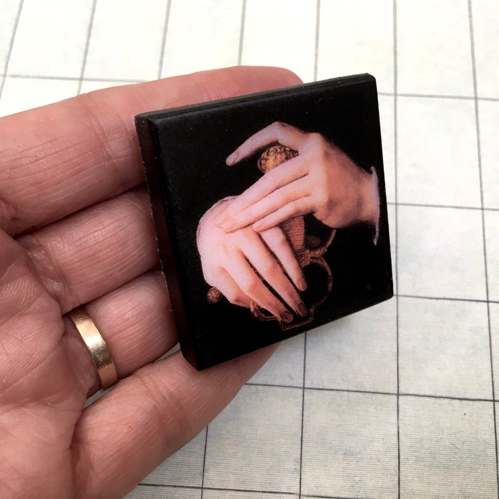 Museum-Inspired Sustainable Brooches Art Brooch inspired by Agnolo Bronzino hands detail Obljewellery