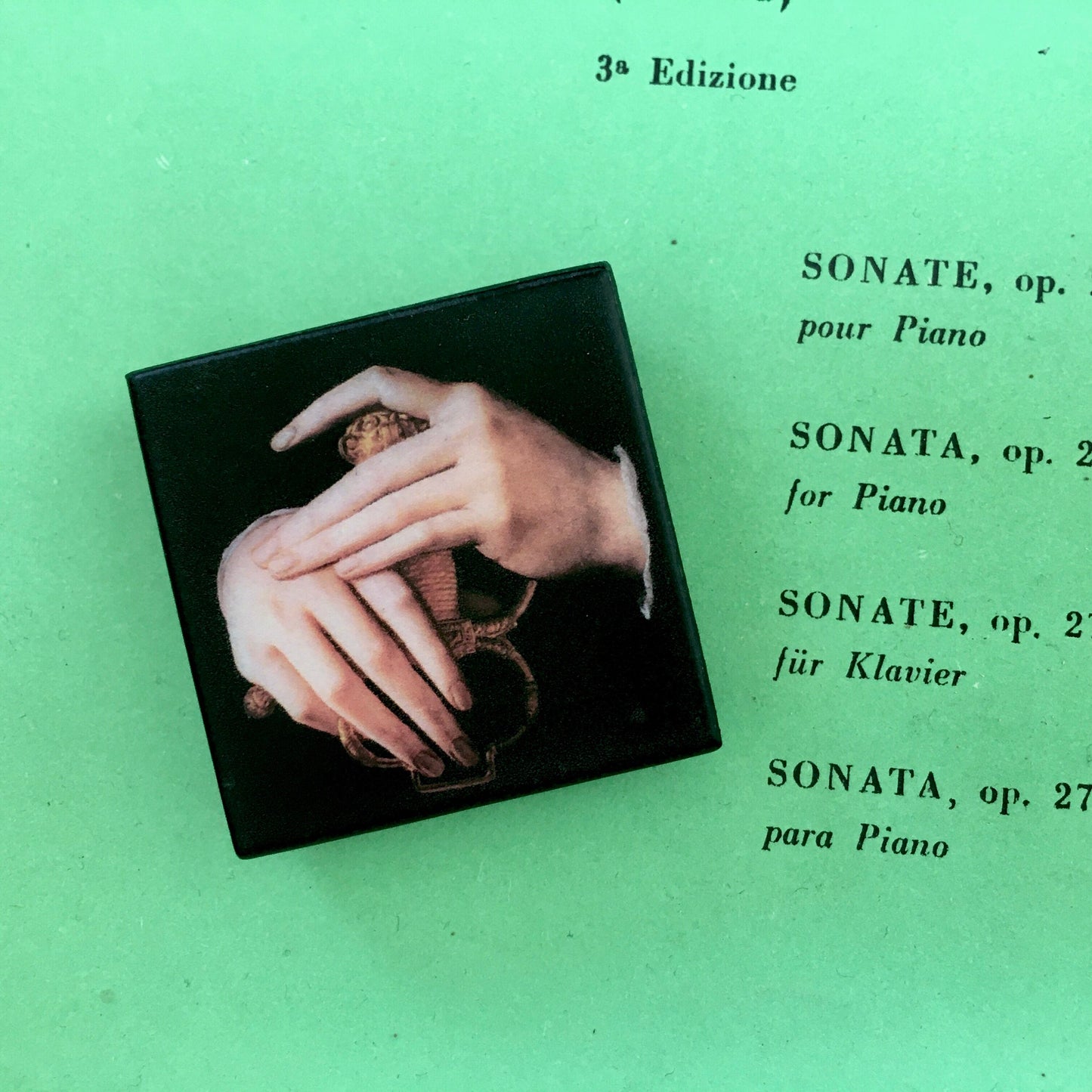 Museum-Inspired Sustainable Brooches Art Brooch inspired by Agnolo Bronzino hands detail Obljewellery