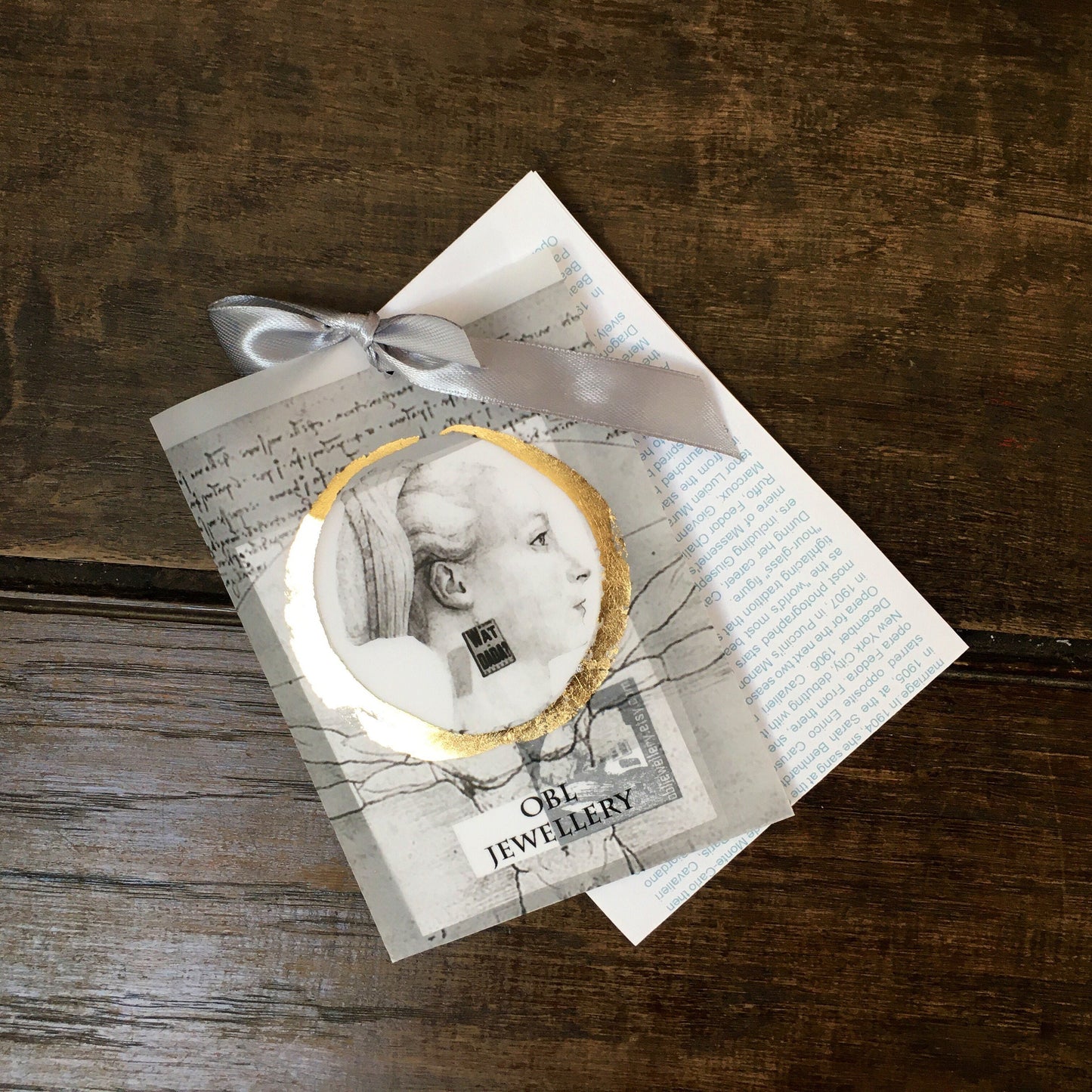 Museum-Inspired Sustainable Earrings The Kiss – Klimt Art Earrings Obljewellery