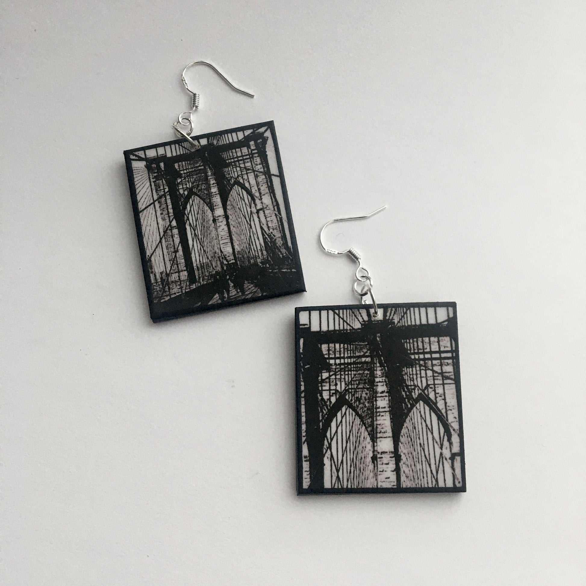 Museum-Inspired Sustainable Earrings Brooklyn Bridge, artsy earrings gift. Sustainable wood and silver hooks. Obljewellery