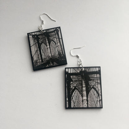 Museum-Inspired Sustainable Earrings Brooklyn Bridge, artsy earrings gift. Sustainable wood and silver hooks. Obljewellery