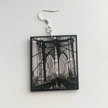 Museum-Inspired Sustainable Earrings Brooklyn Bridge, artsy earrings gift. Sustainable wood and silver hooks. Obljewellery