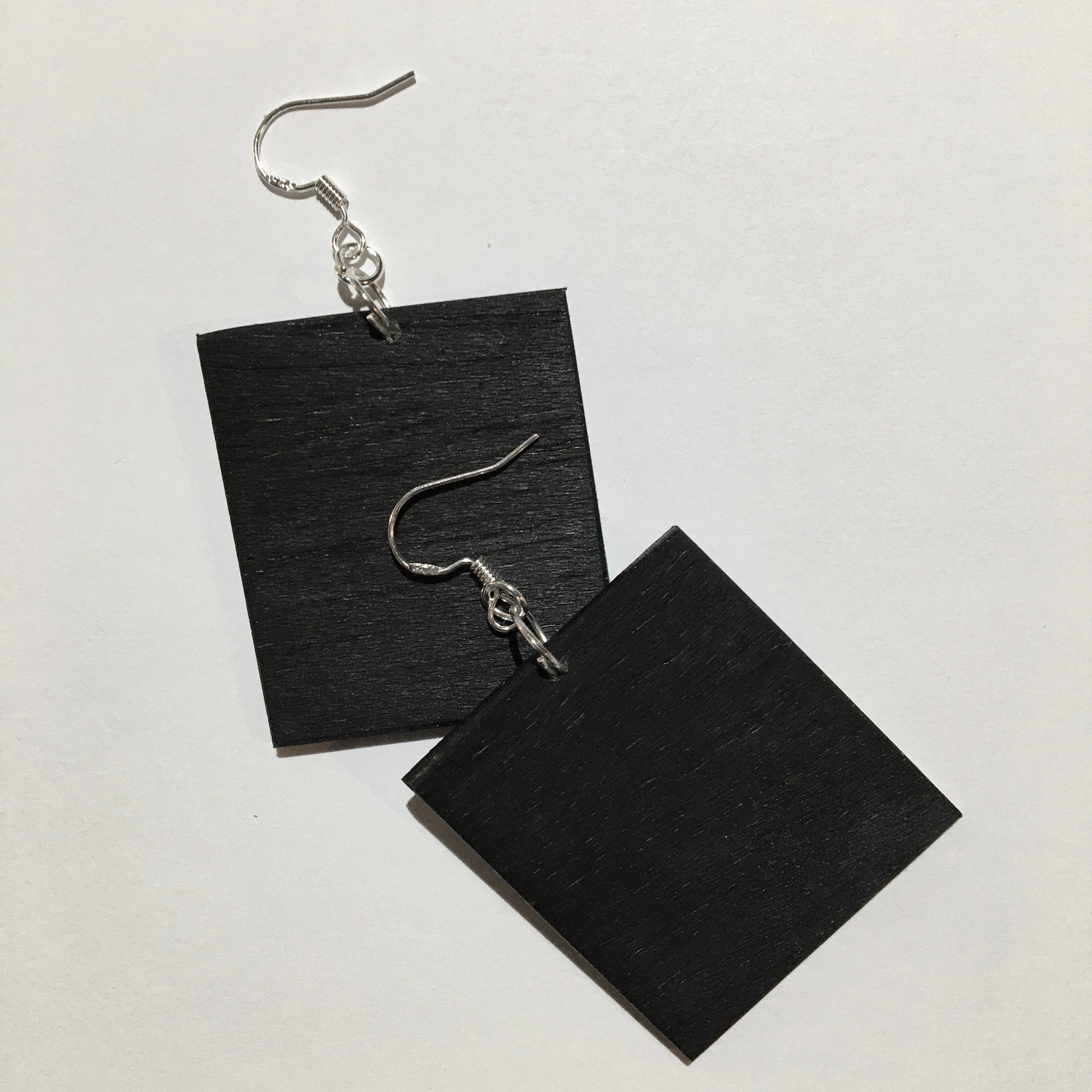 Museum-Inspired Sustainable Earrings Brooklyn Bridge, artsy earrings gift. Sustainable wood and silver hooks. Obljewellery