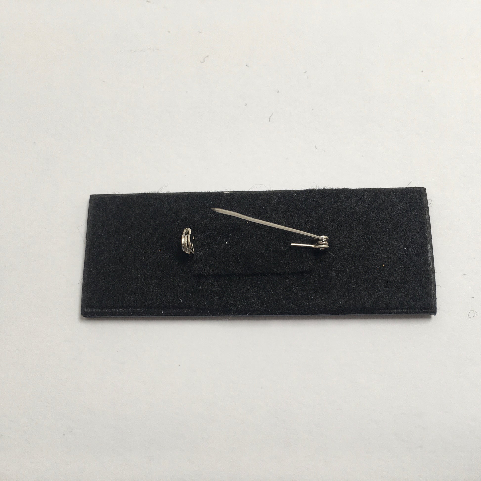 Museum-Inspired Sustainable Brooches The Ideal City, Berlin Renaissance art brooch. Obljewellery