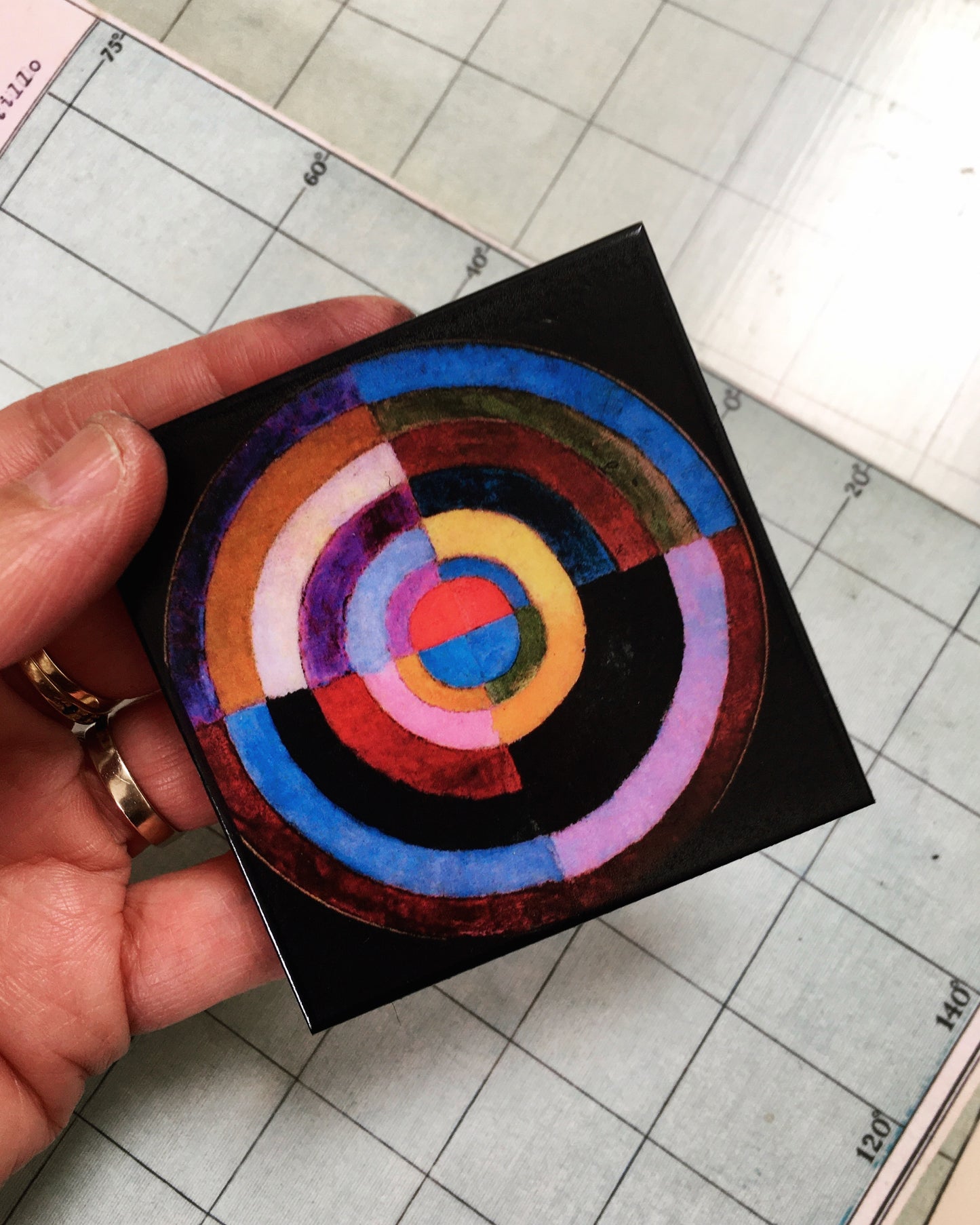 Museum-Inspired Sustainable Brooches Robert Delaunay statement brooch Obljewellery