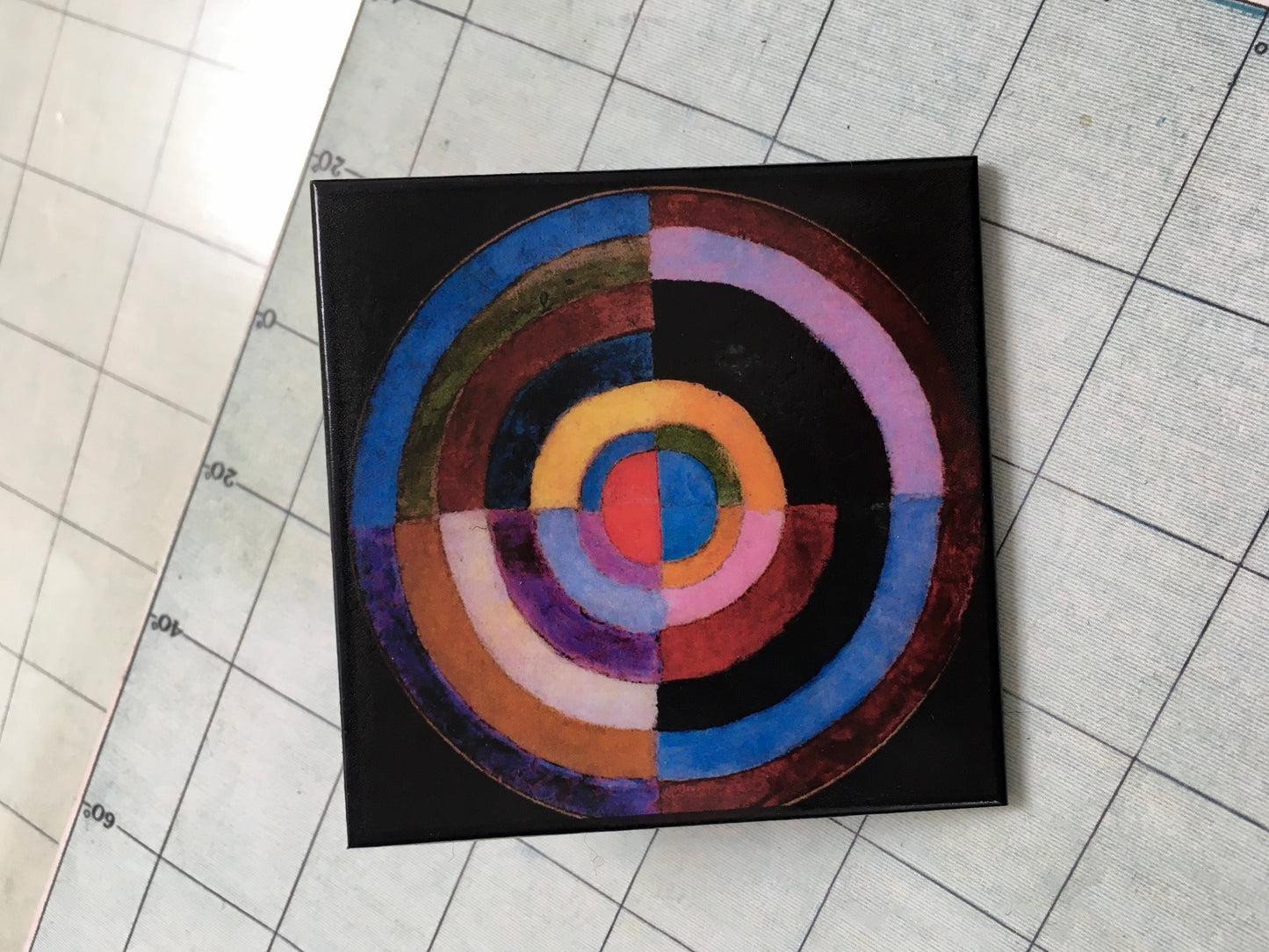 Museum-Inspired Sustainable Brooches Robert Delaunay, Primer Disque big brooch. Obljewellery