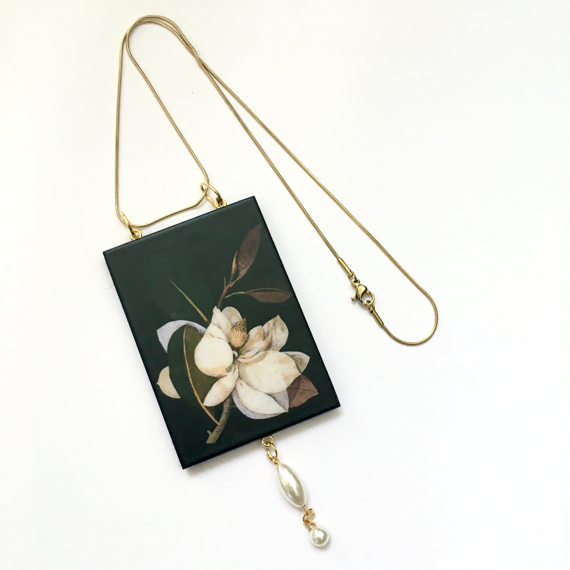 Museum-Inspired Sustainable Necklace Mary Delany, magnolia necklace Obljewellery