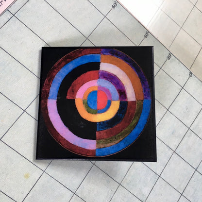 Museum-Inspired Sustainable Brooches Robert Delaunay, Primer Disque big brooch. Obljewellery