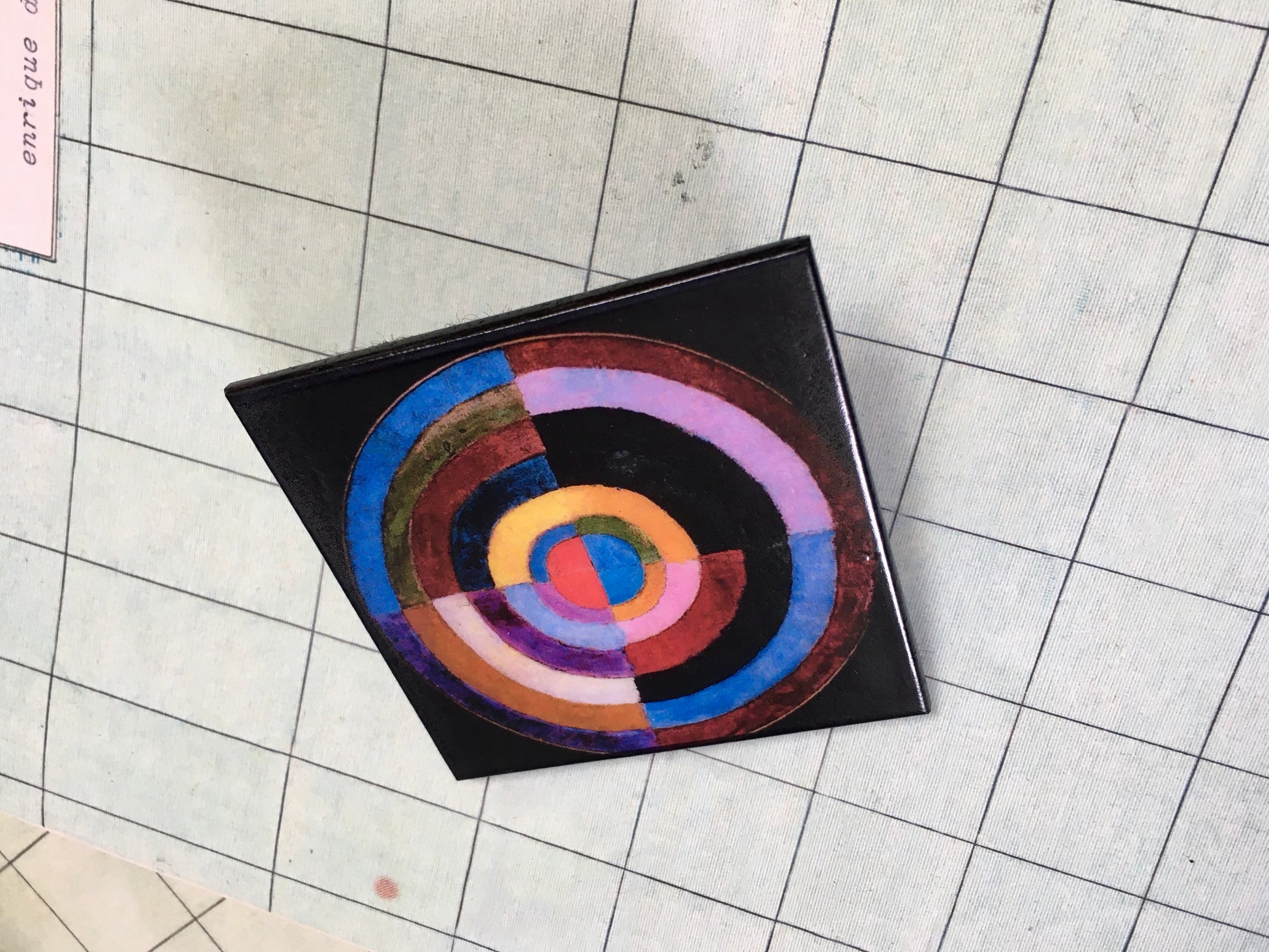 Museum-Inspired Sustainable Brooches Robert Delaunay, Primer Disque big brooch. Obljewellery