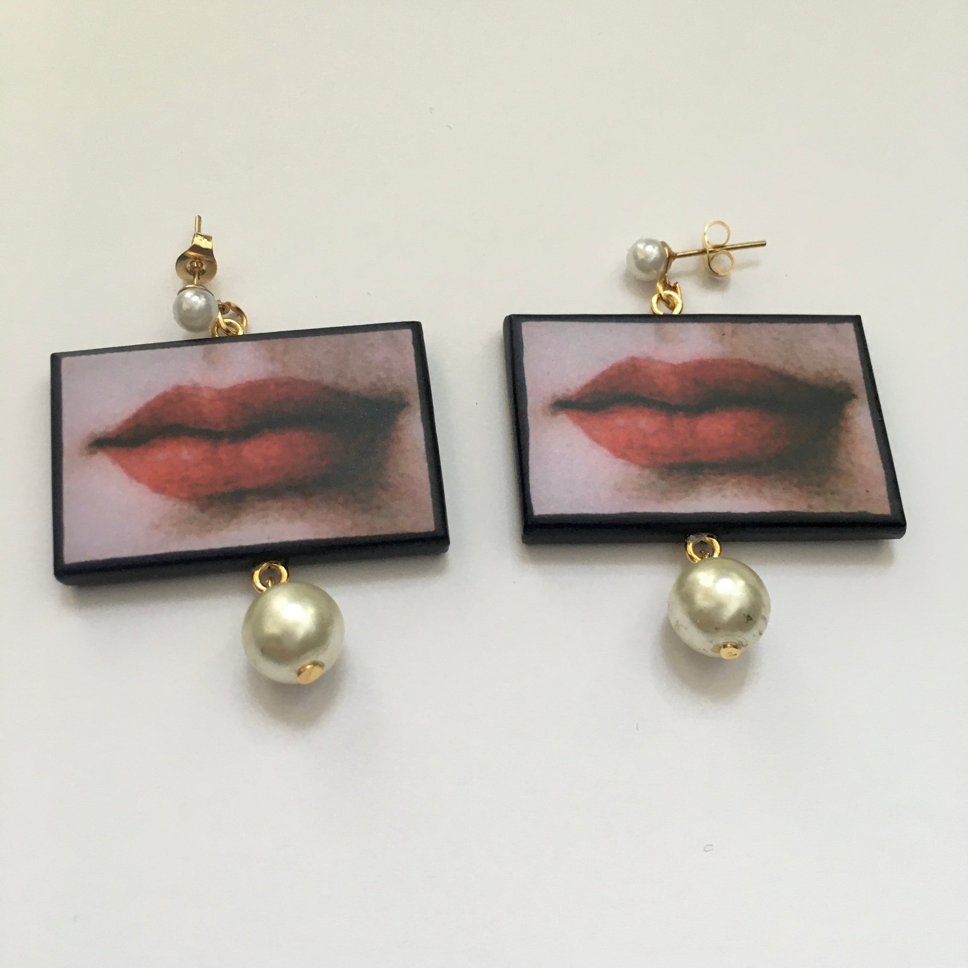 Stud pearls earrings with Lips art detail taken from an Agnolo Bronzino Mannerist painter.