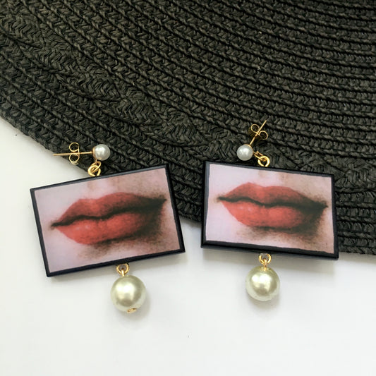 Museum-Inspired Sustainable Earrings Lips earrings with pearls Obljewellery